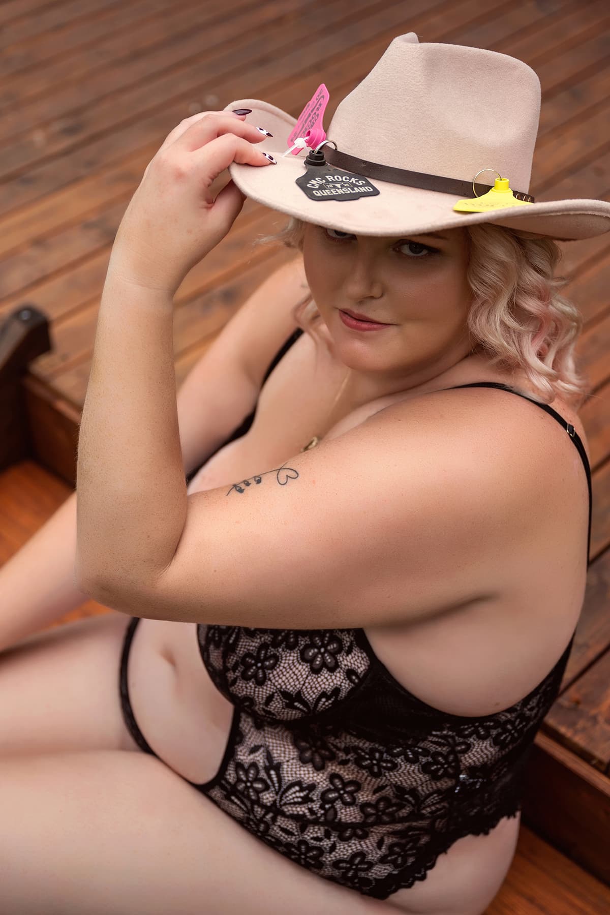Natural light outdoor boudoir session