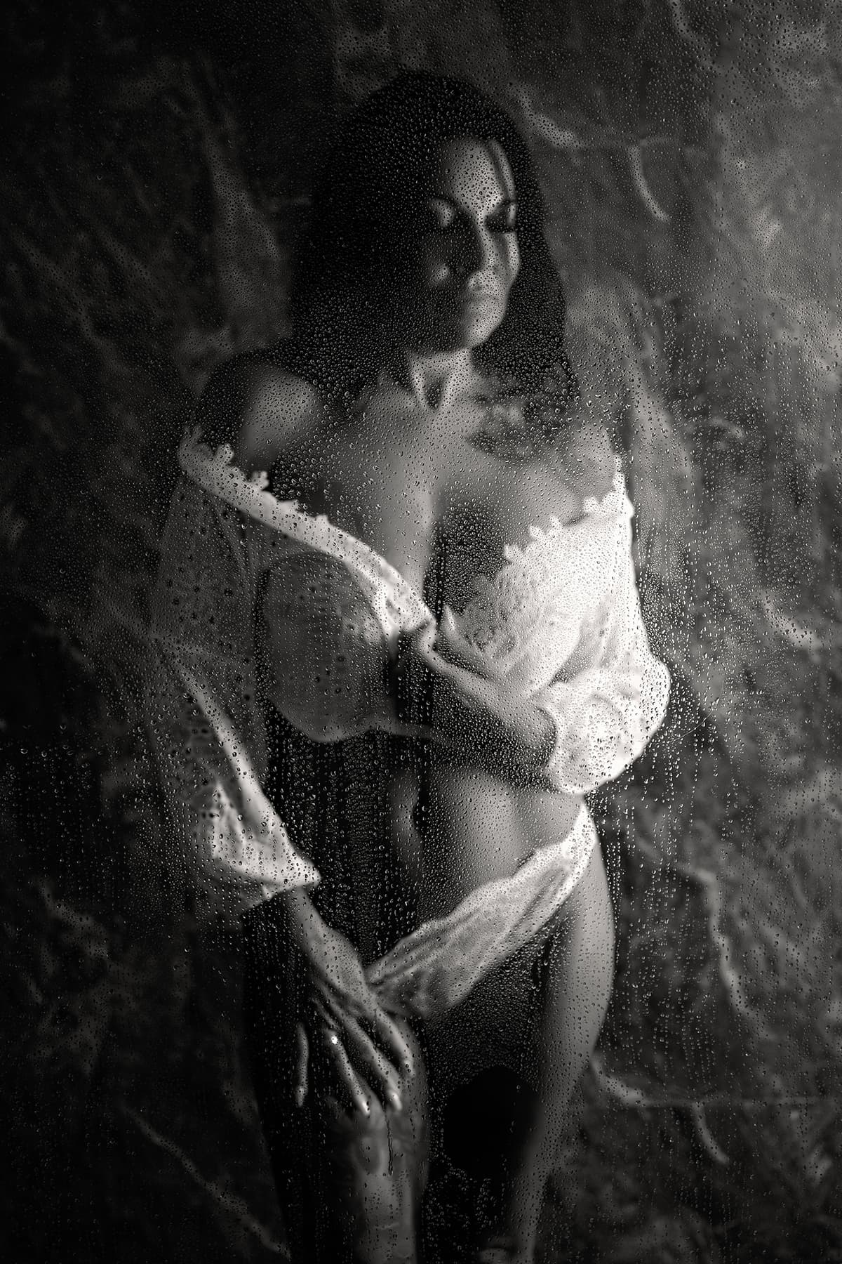 Steamy shower boudoir photography