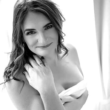 Drew boudoir testimonial - felt like a model